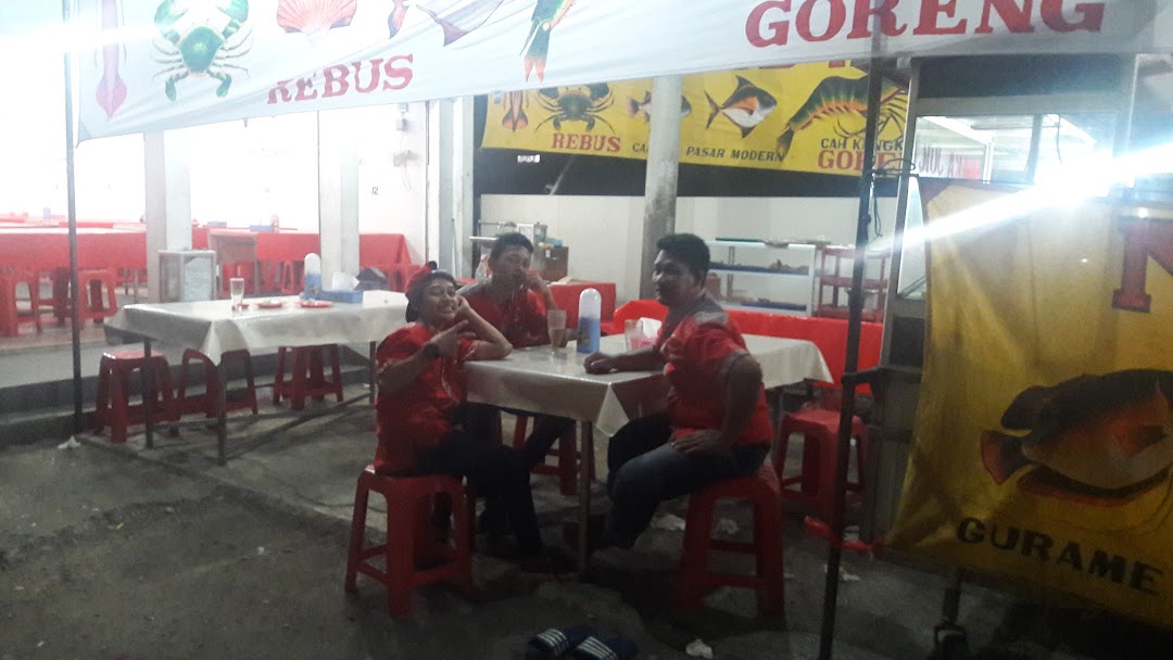 Seafood & Nasi Uduk Agung Jaya 32