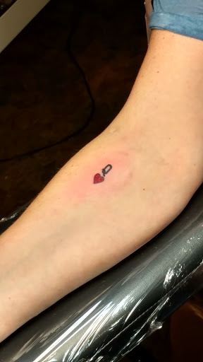 Tattoo Shop «Divinity Tattoo», reviews and photos, 2126 E Cactus Rd, Phoenix, AZ 85022, USA