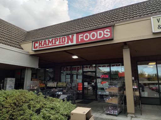 Grocery Store «Champion Grocery», reviews and photos, 1175 NW Gilman Blvd, Issaquah, WA 98027, USA