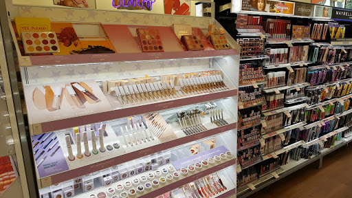 Hair Salon «Ulta Beauty», reviews and photos, 24235 Magic Mountain Pkwy, Valencia, CA 91355, USA