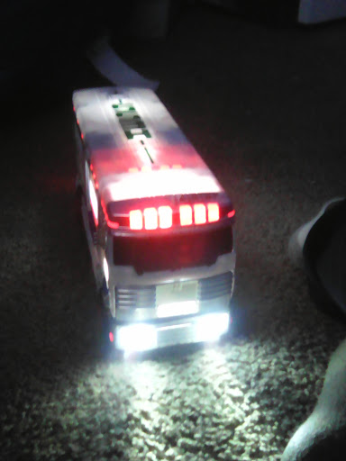 Car Dealer «Vinart Dealerships», reviews and photos, 675 State Ave, Emmaus, PA 18049, USA