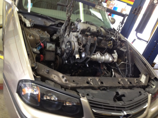 Auto Repair Shop «Performance Auto Center», reviews and photos, 1051 Bonaventure Dr, Elk Grove Village, IL 60007, USA