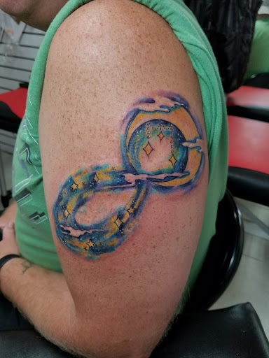 Tattoo Shop «Hazy Daze Tattoo Studio», reviews and photos, 2104 Strand St, Galveston, TX 77550, USA