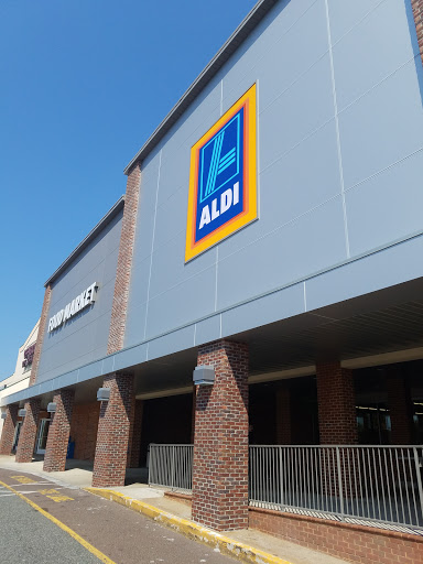 ALDI, 4173 Plank Rd, Fredericksburg, VA 22407, USA, 