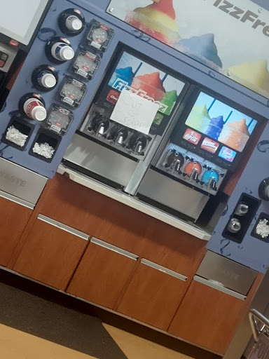 Gas Station «Thorntons», reviews and photos, 1311 Versailles Rd, Lexington, KY 40504, USA