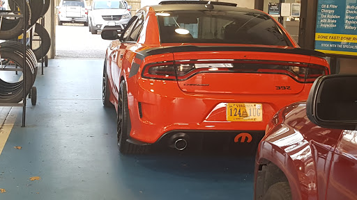 Used Car Dealer «Pomoco Auto Body Repair Center», reviews and photos, 12627 Jefferson Ave, Newport News, VA 23602, USA