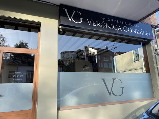 Salón de Peluquería Verónica González en Puente San Miguel, Santander