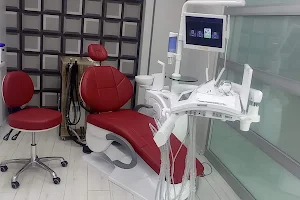 Diş hekimi Muhammet Selman Sarı Kliniği image