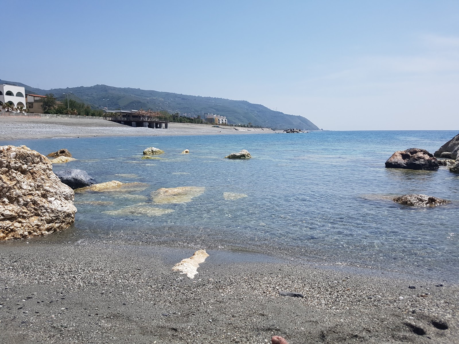 Foto van Spiaggia Amantea en de nederzetting