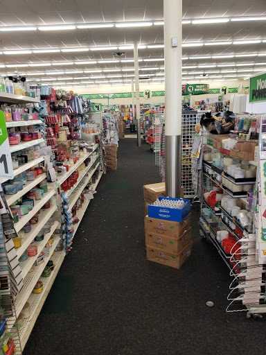 Dollar Store «Dollar Tree», reviews and photos, 1755 Mt Hood Ave #110, Woodburn, OR 97071, USA