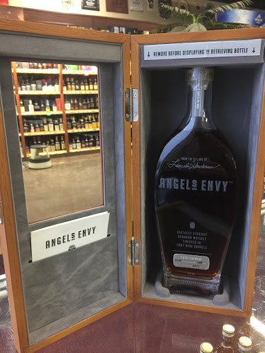 Liquor Store «Xpress Liquor & Wine», reviews and photos, 503 S Fair Ave, Yakima, WA 98901, USA