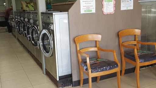 Laundromat «Sudz Laundry House», reviews and photos, 1905 W La Habra Blvd, La Habra, CA 90631, USA