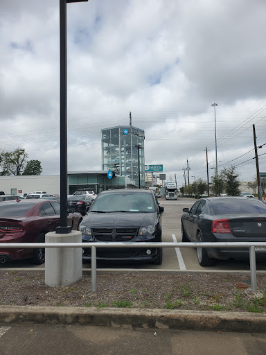 Used Car Dealer «Carvana Houston», reviews and photos, 10939 Katy Fwy, Houston, TX 77079, USA