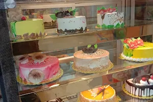 Manohar Bakery image