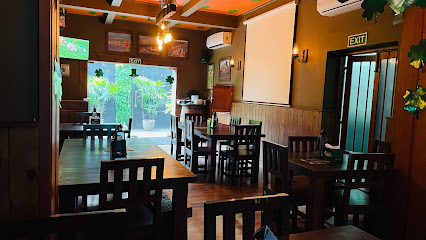Irish Bar & Grill - 63 Park St, Colombo 00200, Sri Lanka