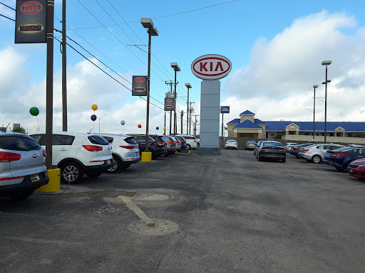 Car Dealer «Legend Kia», reviews and photos, 12115 I-35, San Antonio, TX 78233, USA