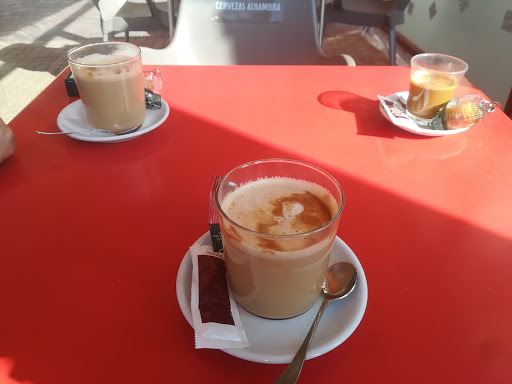 Información y opiniones sobre Cafeteria Códice de Albelda De Iregua