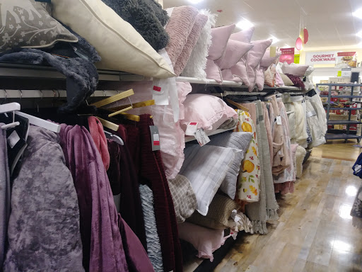 Department Store «HomeGoods», reviews and photos, 11100 W Burleigh St #140, Wauwatosa, WI 53222, USA