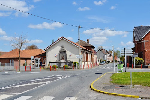 Église catholique Notre-Dame-des-Sept-Douleurs à La-Croix-du-Bac-lès-Steenwerck à Steenwerck