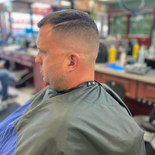 Barber Shop «T&T Barbershop», reviews and photos, 2215 S Federal Hwy, Fort Lauderdale, FL 33316, USA