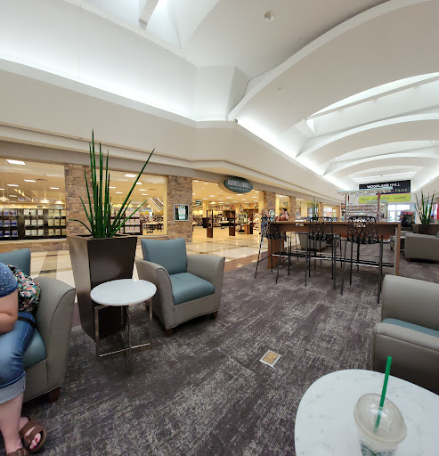 Book Store «Barnes & Noble», reviews and photos, 3195 28th St SE, Grand Rapids, MI 49512, USA