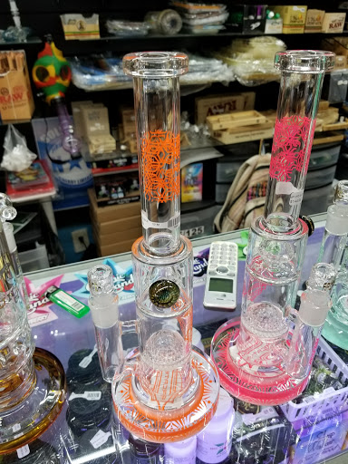 Tobacco Shop «Baytown Smoke Shop», reviews and photos, 3620 Garth Rd, Baytown, TX 77521, USA