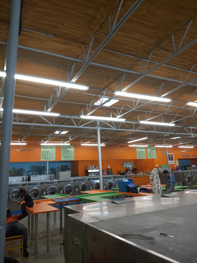 Laundromat «Amigo Laundry», reviews and photos, 3349 Country Club Dr W, Irving, TX 75038, USA