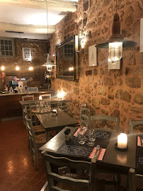 Atmosphère du Restaurant Chez L'Ami Paul à Tourrettes-sur-Loup - n°16