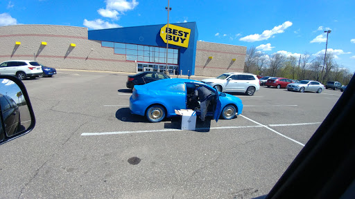 Electronics Store «Best Buy», reviews and photos, 1350 50th St E, Inver Grove Heights, MN 55077, USA