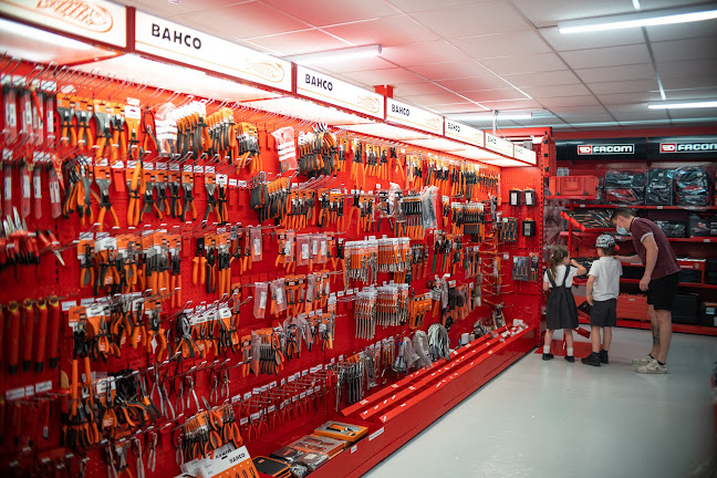 Reviews of Red Box Tools in Southampton - Hardware store