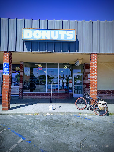 Donut Shop «Blue Pantry Donuts», reviews and photos, 741 Colusa Ave, Yuba City, CA 95991, USA