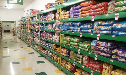 Pet Supply Store «Pet Supplies Plus», reviews and photos, 4824 Broadway St, Quincy, IL 62305, USA