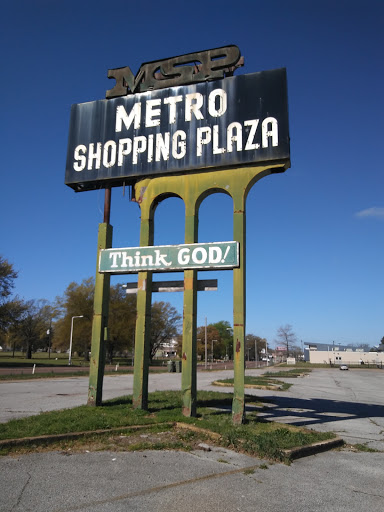 Shopping Mall «Metro Shopping Plaza», reviews and photos, 394 E E.H.Crump Blvd, Memphis, TN 38126, USA