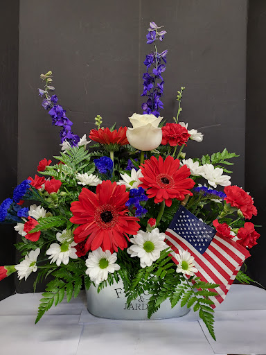 Florist «Foti Flowers At Yuess Gardens», reviews and photos, 406 3rd St, Newburgh, NY 12550, USA