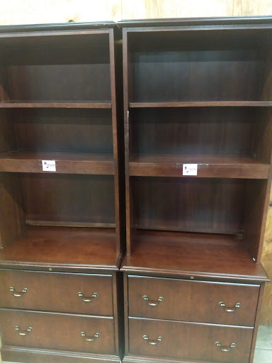 Army & Navy Surplus Shop «Hull Street Outlet Inc», reviews and photos, 3820 Jefferson Davis Hwy, Richmond, VA 23234, USA