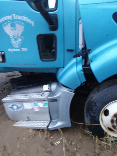 Auto Parts Store «Mike Gill Auto & Truck Parts», reviews and photos, 1806 W Winona Ave, Warsaw, IN 46580, USA