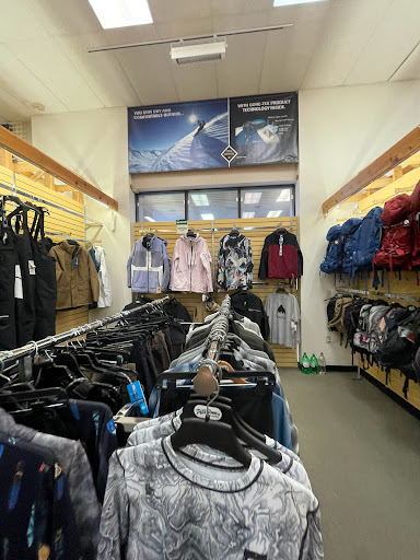 Sporting Goods Store «Peter Glenn Ski & Sports», reviews and photos, 2901 W Oakland Park Blvd, Fort Lauderdale, FL 33311, USA
