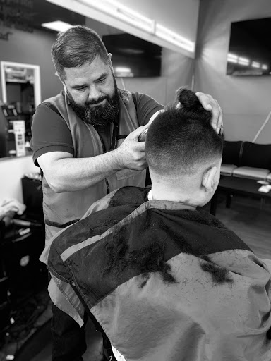 Barber Shop «EL GATO BARBER SHOP», reviews and photos, 3798 Buford Dr NE, Buford, GA 30518, USA