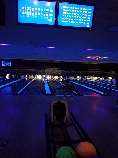 Bowling Alley «AMF Pin Palace Lanes», reviews and photos, 2006 Country Club Ave NW, Huntsville, AL 35816, USA
