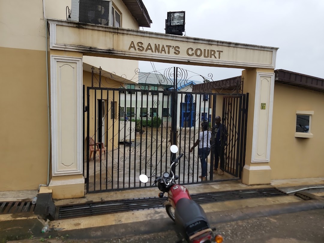 Asanats court