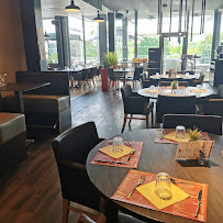 Atmosphère du Restaurant français Restaurant De La Halle Albertville - n°4