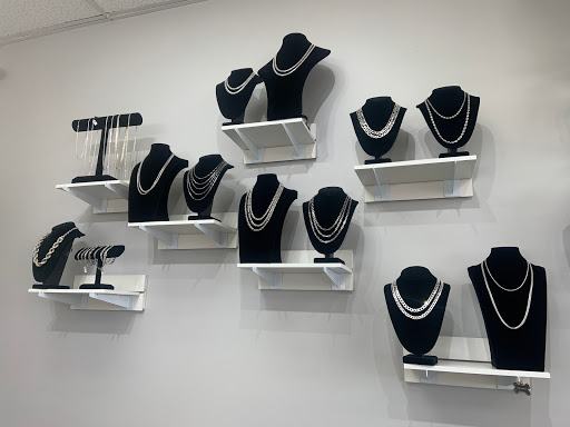 Jeweler «Mills Jewelers Camarillo», reviews and photos, 2171 Ventura Blvd, Camarillo, CA 93010, USA