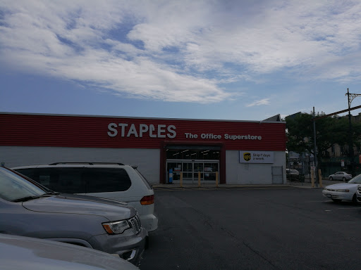 Office Supply Store «Staples», reviews and photos, 9319 5th Ave, Brooklyn, NY 11209, USA