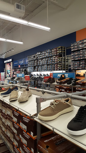 SKECHERS Warehouse Outlet