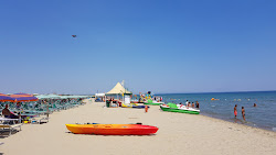 Photo de Plage de Ginosa Marina partiellement zone de villégiature