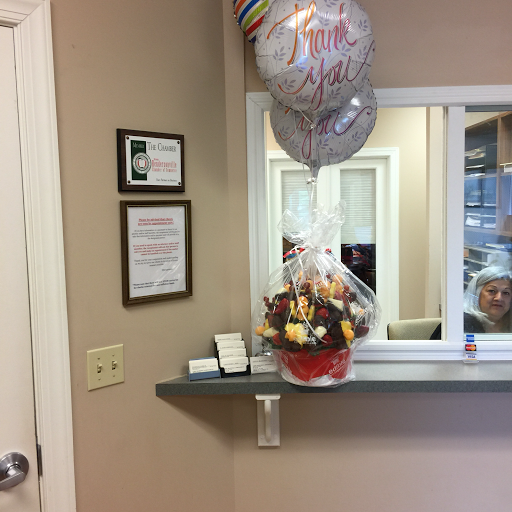 Gift Shop «Edible Arrangements», reviews and photos, 5 Regent Park Blvd Unit 101, Asheville, NC 28806, USA