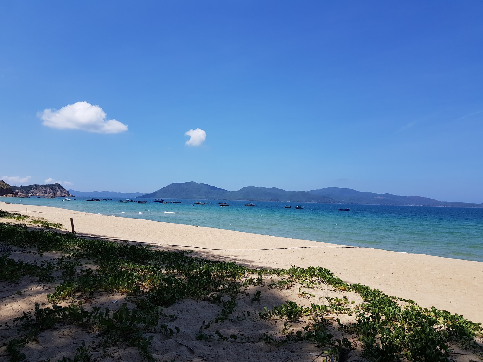 Φωτογραφία του Ganh Do Beach με επίπεδο καθαριότητας εν μέρει καθαρό