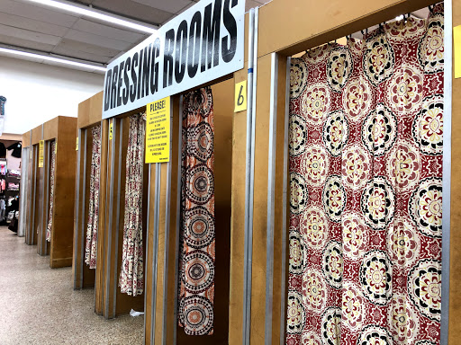 Thrift Store «Last Chance Thrift Store», reviews and photos, 900 Thornton Rd, Lithia Springs, GA 30122, USA