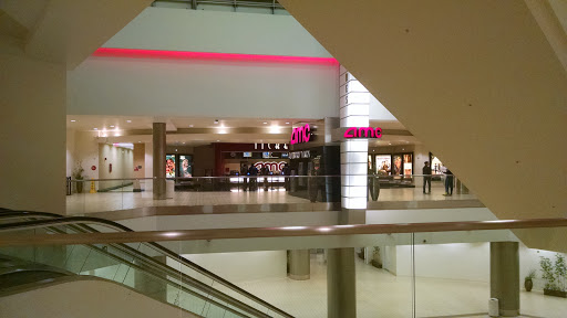 Shopping Mall «Vallco Shopping Mall», reviews and photos, 10123 N Wolfe Rd, Cupertino, CA 95014, USA