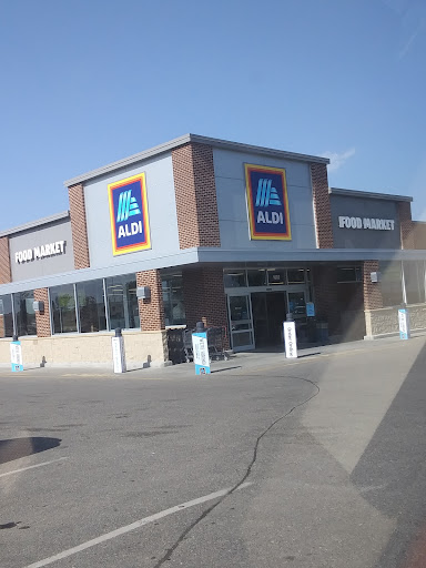 Supermarket «ALDI», reviews and photos, 1802 Lincoln Ave, Fergus Falls, MN 56537, USA